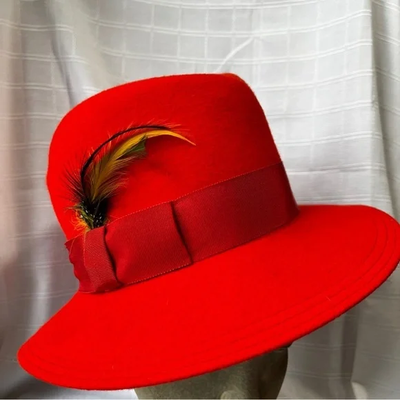 Doeskin Felt 100% Wool Career Collection Fedora Hat with Feather Vintage 60’s - Picture 2 of 15